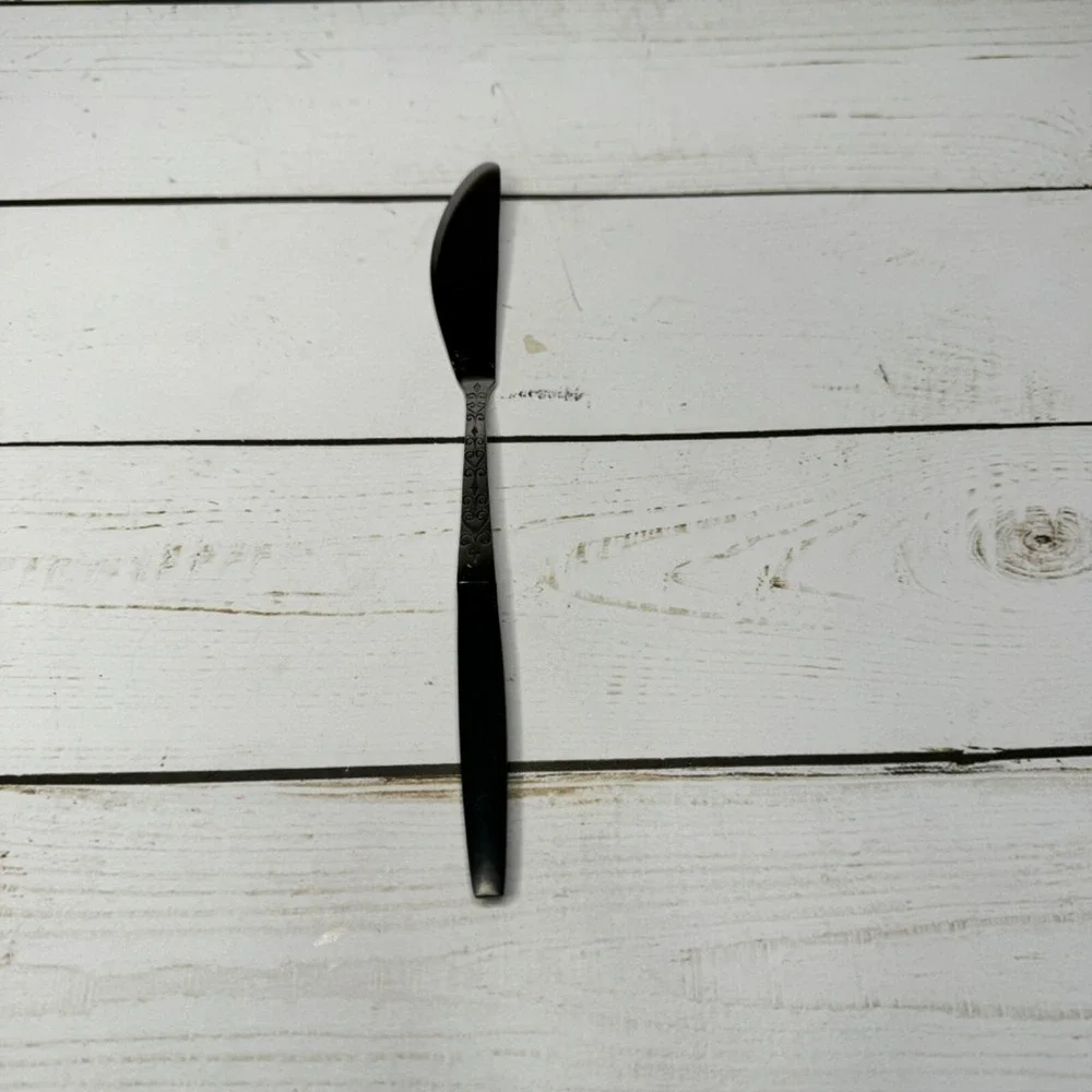 Interpur‎ Stainless Black Handle Butter Knife Canoe Heart Scroll Pattern Japan